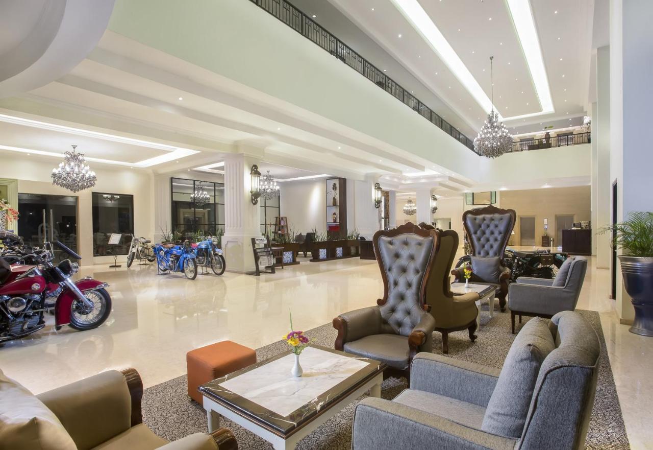 Grand Rohan Jogja Baturetno Exterior photo