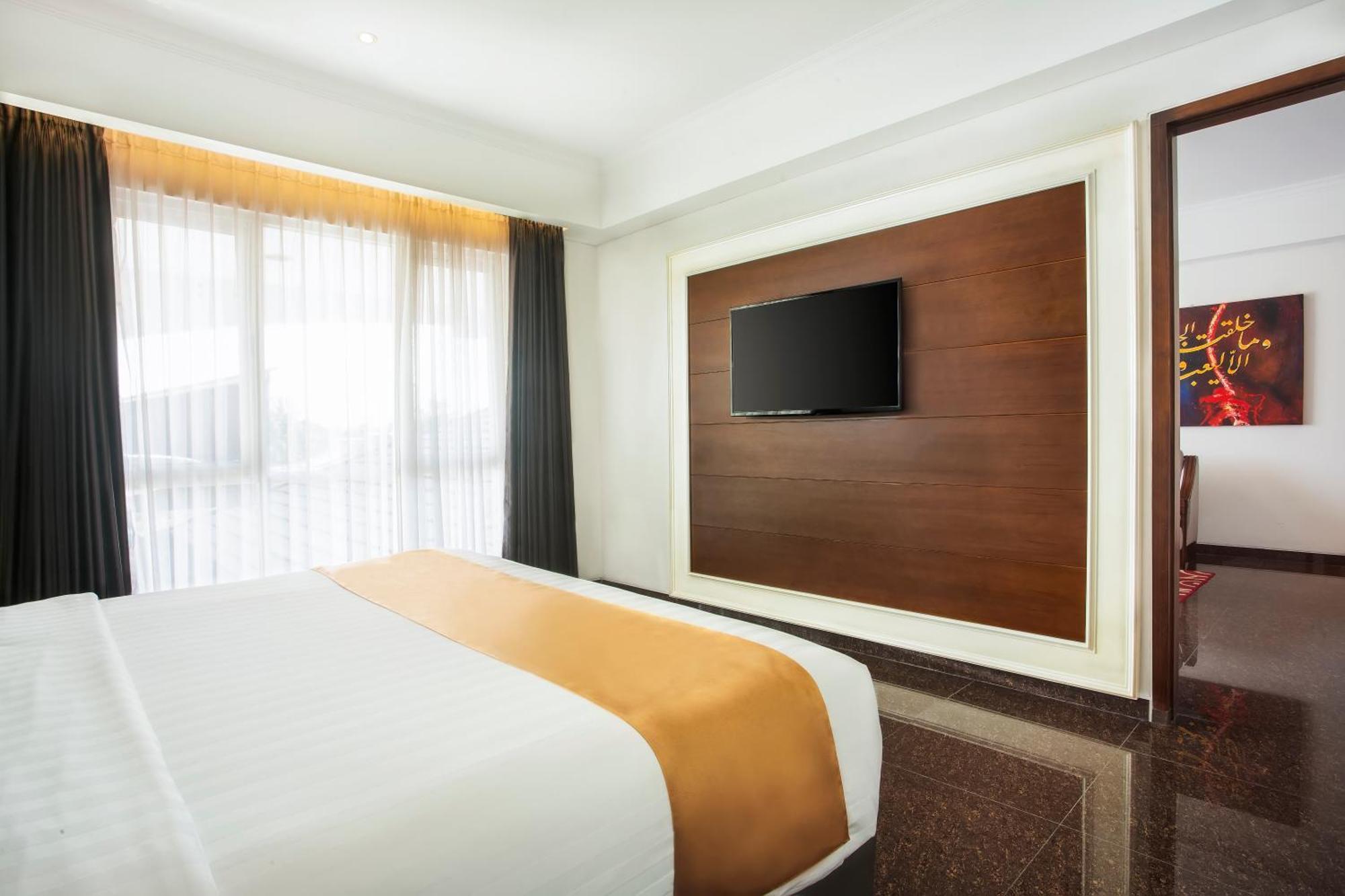 Grand Rohan Jogja Baturetno Exterior photo
