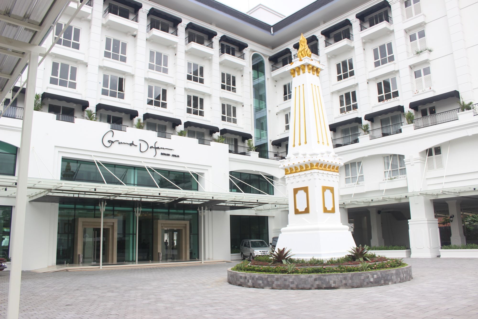 Grand Rohan Jogja Baturetno Exterior photo